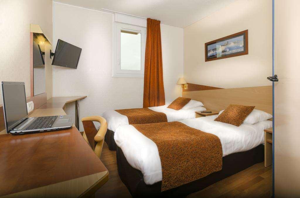Brit Hotel Quimper Nord Ergué-Gabéric 객실 사진